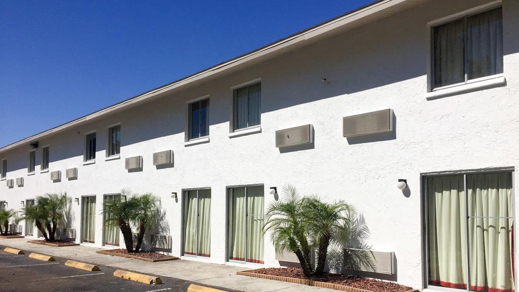 Motel 6-Tampa, Fl - Fairgrounds Heartland Exterior photo